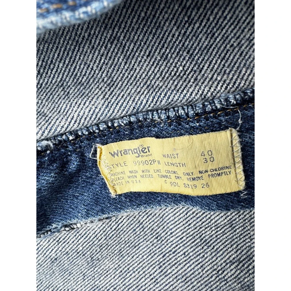 Wrangler Mens Jeans 40x30 Blue Straight Leg Denim Made In USA 99902PW 38x27